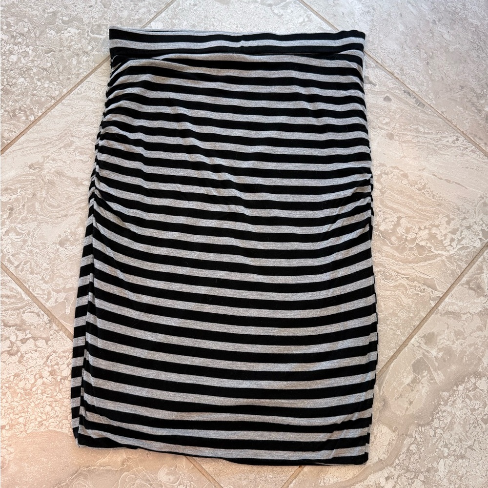 Banana Republic Black & Gray Striped Women’s Pencil Skirt, Size Small